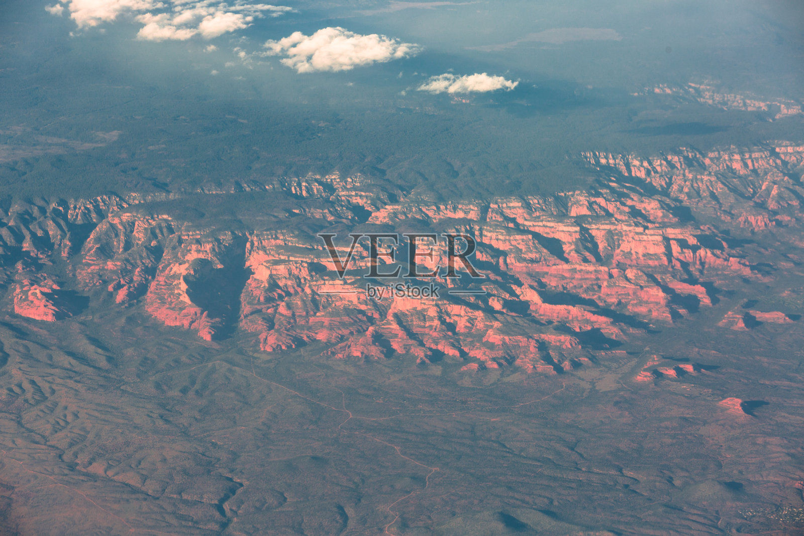 从飞机的角度看犹他州和它的国家公园照片摄影图片