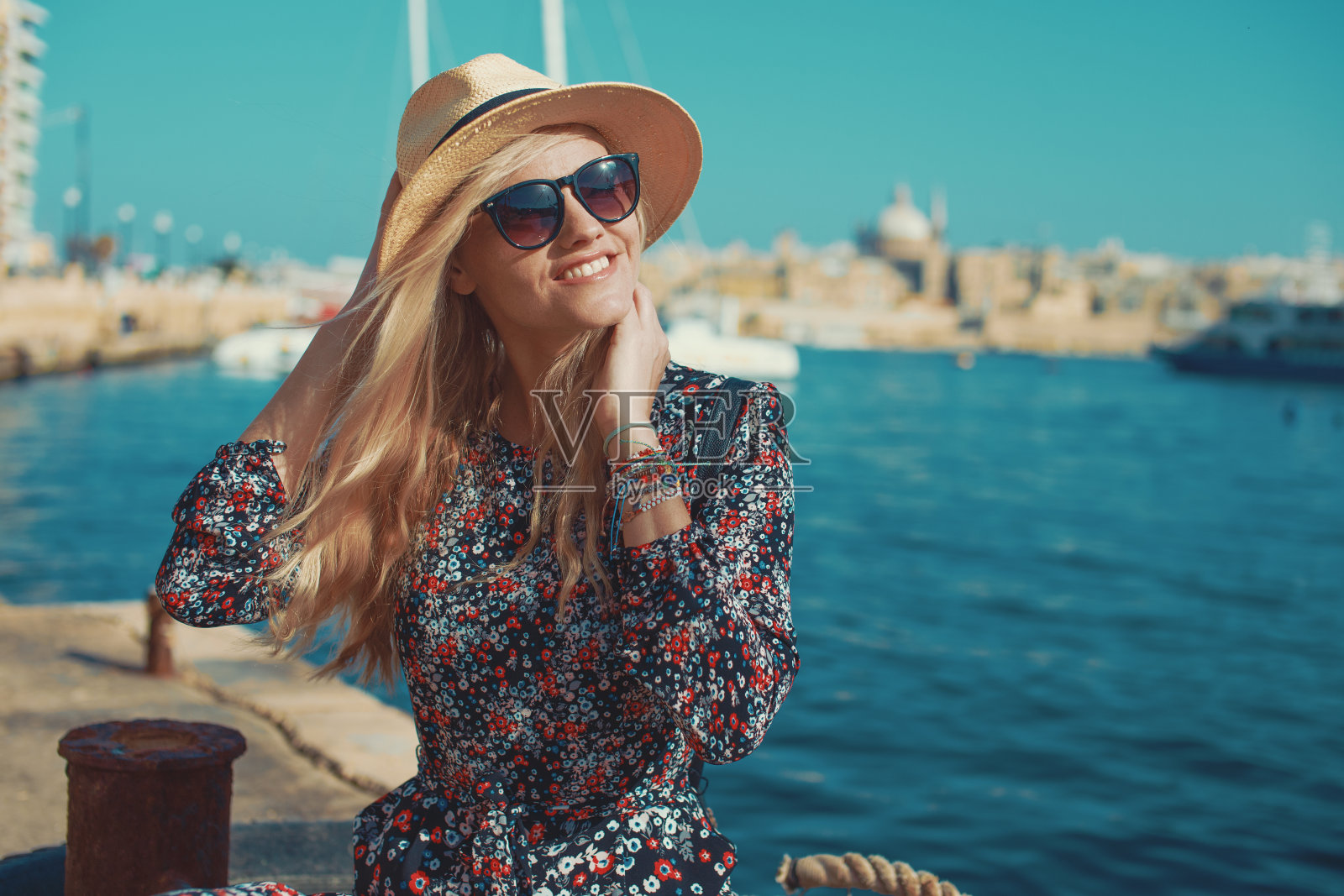 马耳他的地中海妇女肖像照片摄影图片