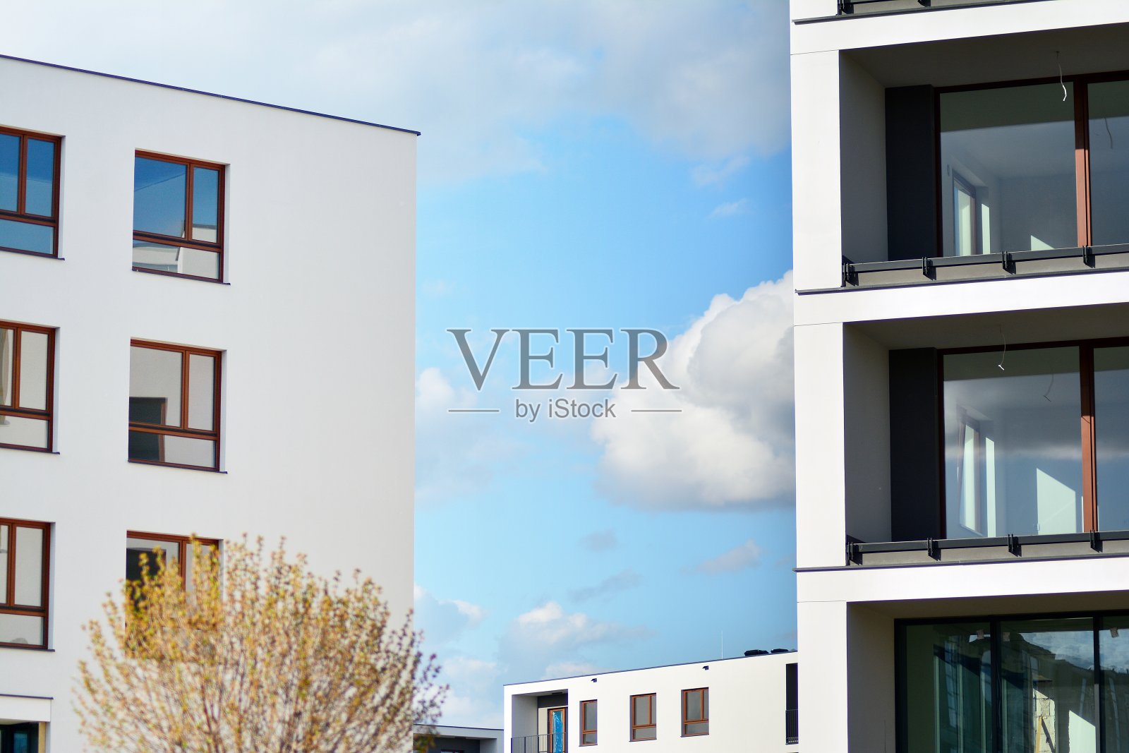 现代公寓楼的立面照片摄影图片