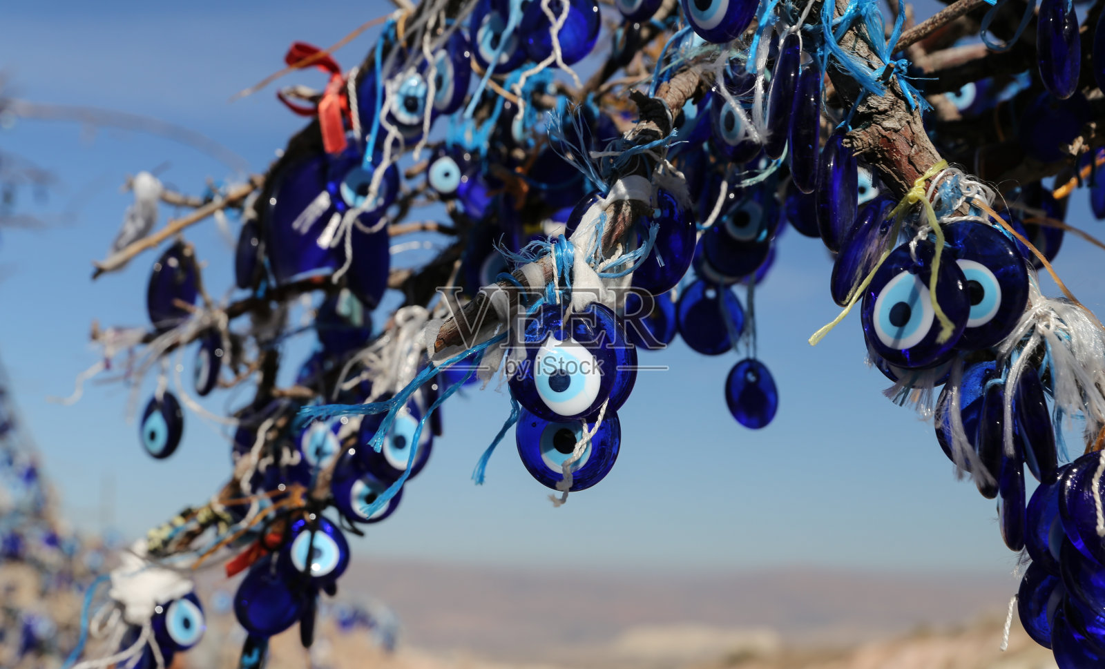 土耳其内夫塞希尔卡帕多西亚鸽子谷的邪恶眼珠树照片摄影图片