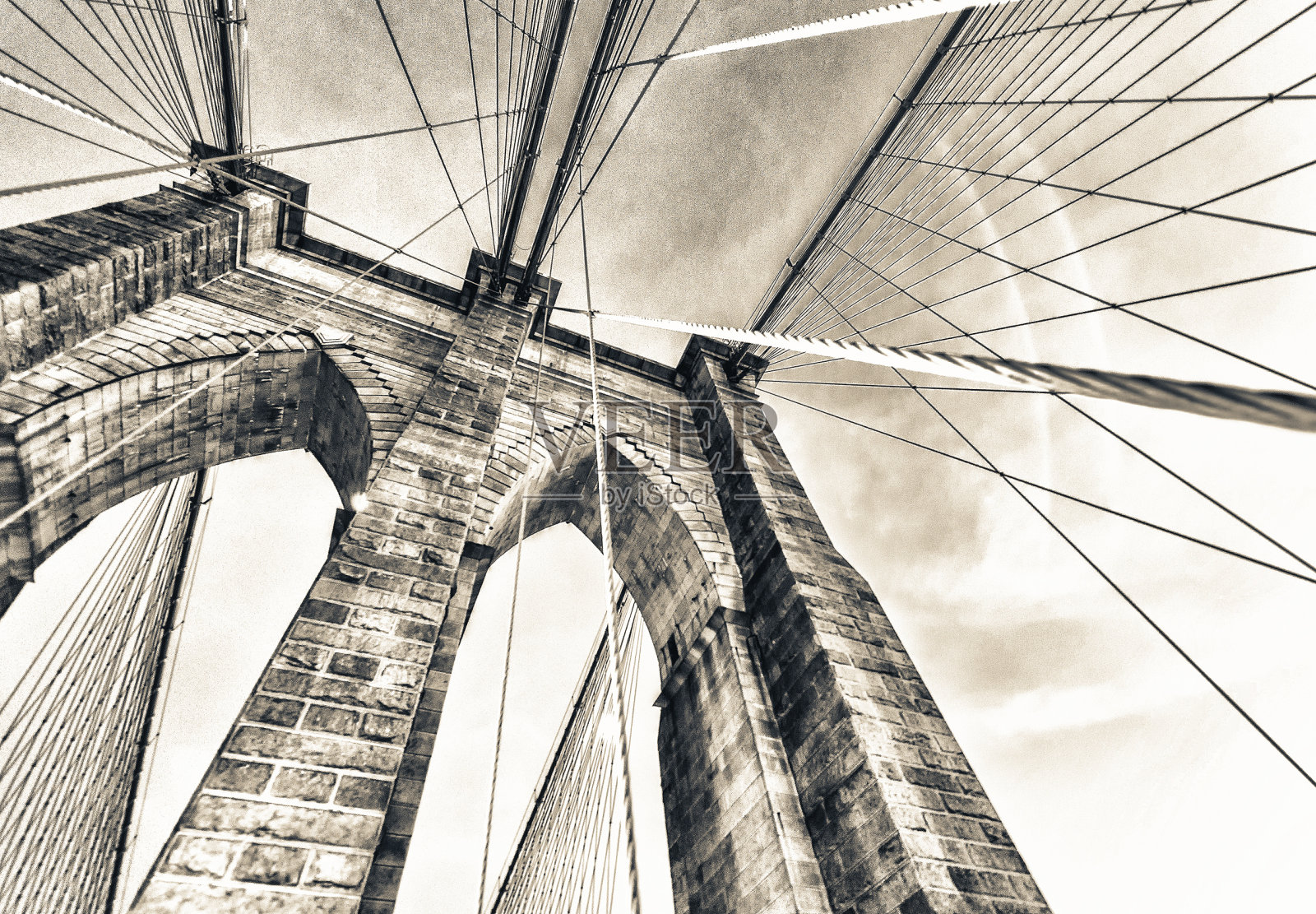 黄昏时布鲁克林大桥的壮观照片摄影图片