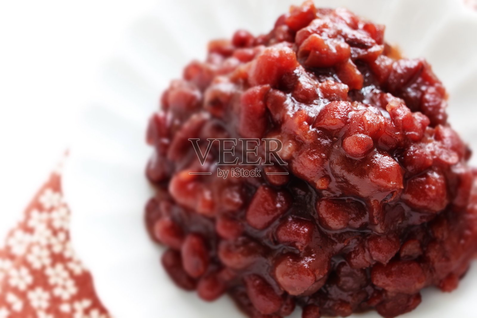 红豆沙上菜为烹饪形象照片摄影图片