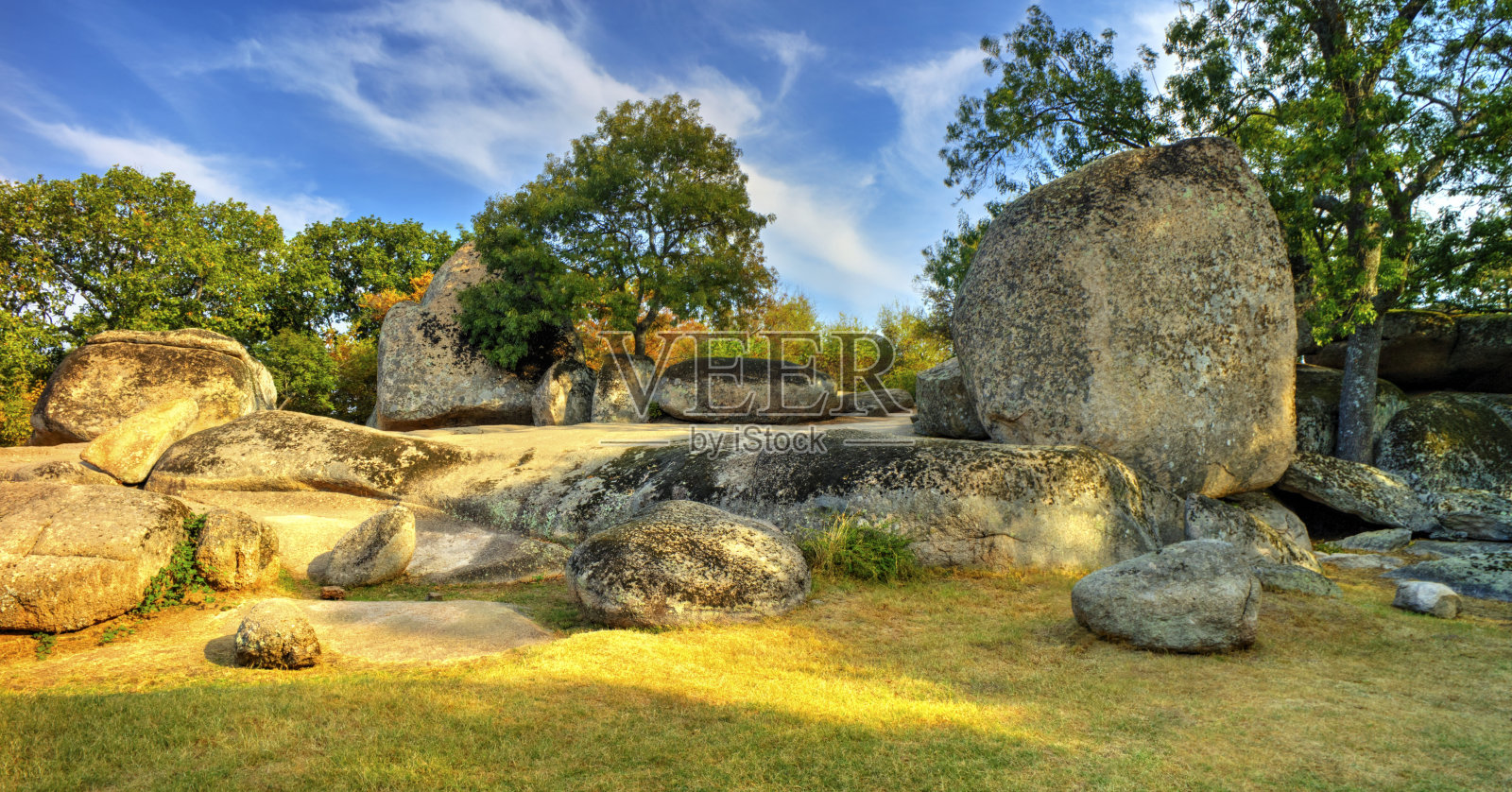 保加利亚古色雷斯圣地贝格利克塔什的景观照片摄影图片