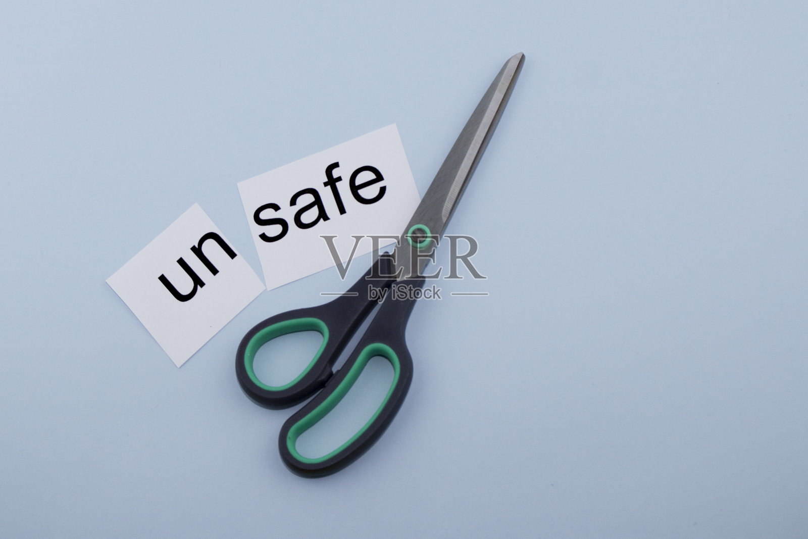 安全与不安全的选择照片摄影图片