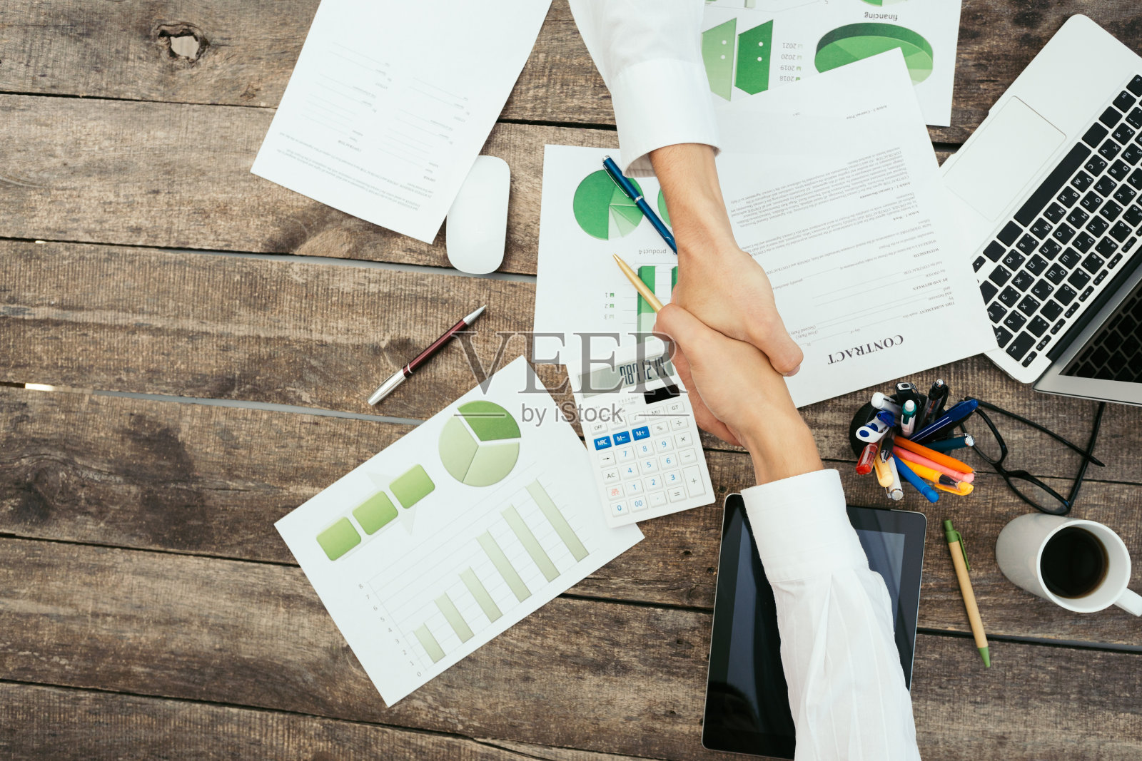 商务会议手的特写照片摄影图片