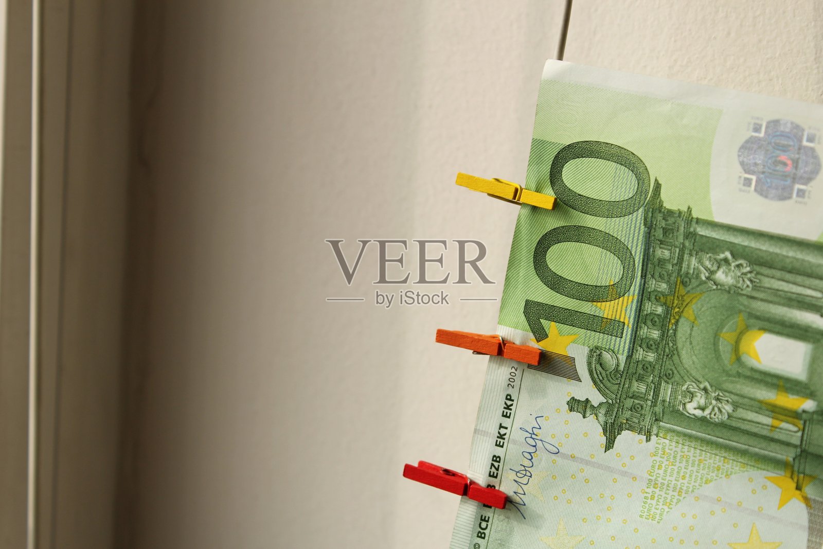 洗钱活动。照片摄影图片