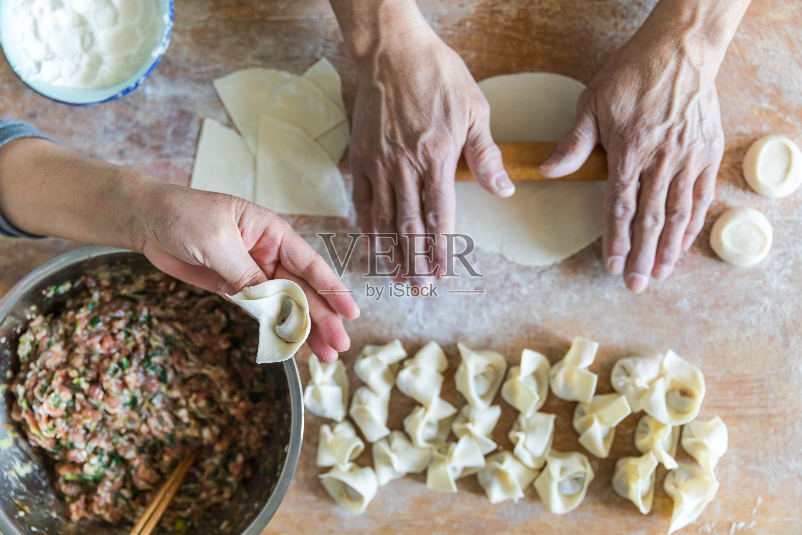 中国家常馄饨(浑吞云吞馄饨)照片摄影图片