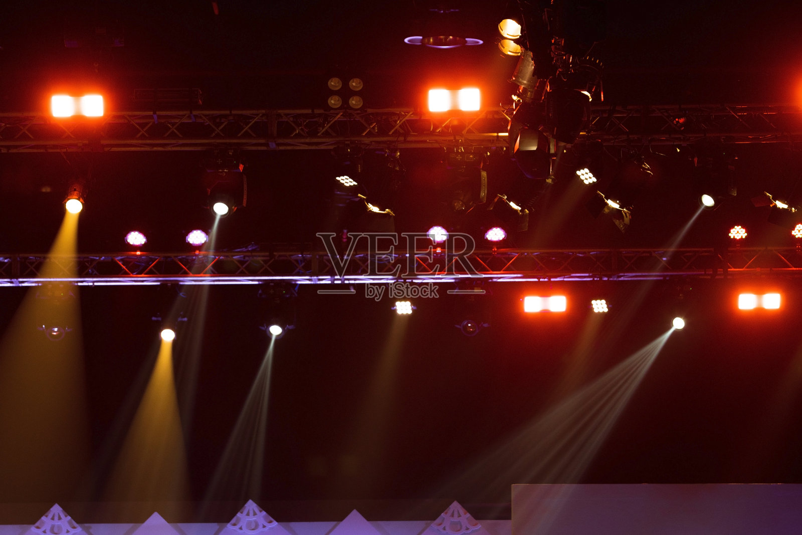 表现移动照明施工光par照片摄影图片