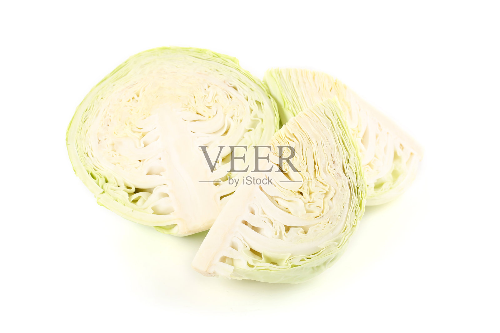 在白色背景上分离的成熟卷心菜照片摄影图片