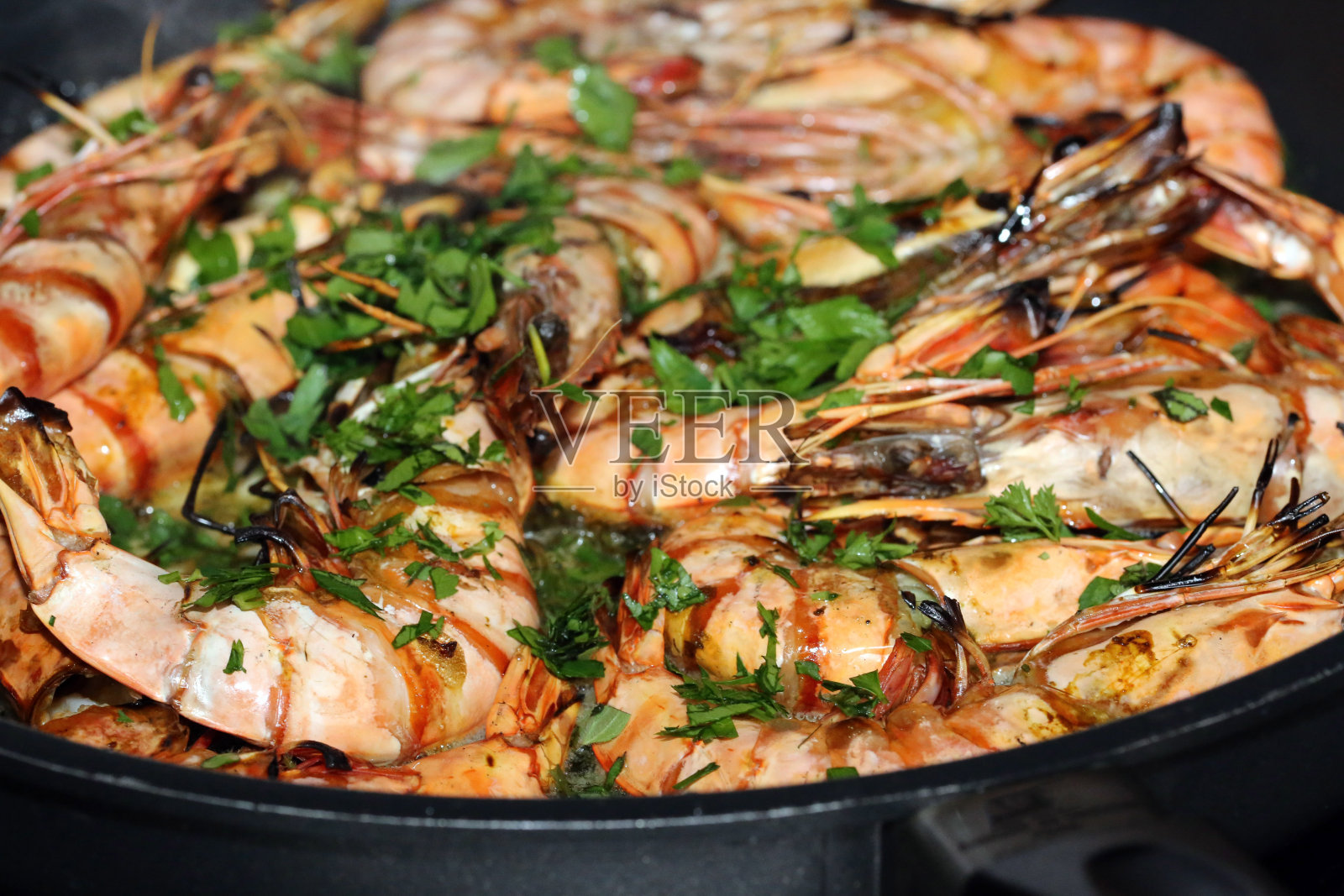 烤黑虎虾照片摄影图片