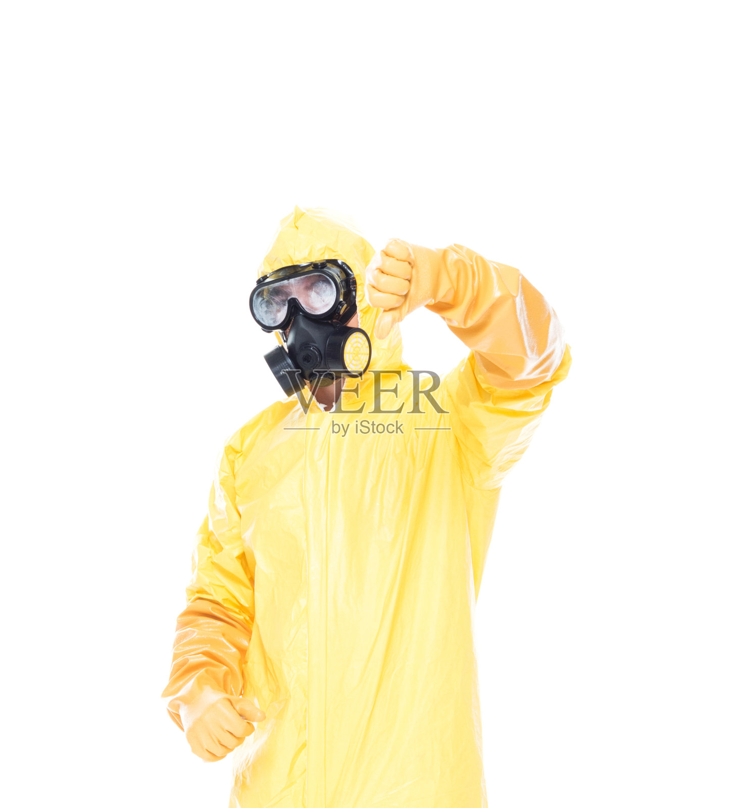 穿着防护服的男人，拇指向下照片摄影图片