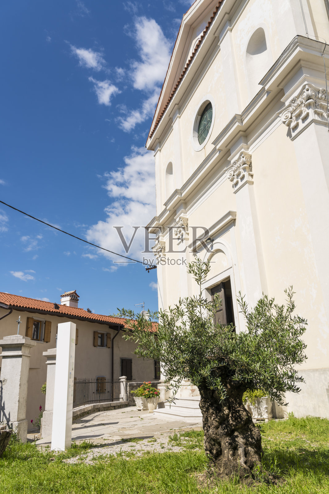 Smartno的圣马丁教堂照片摄影图片