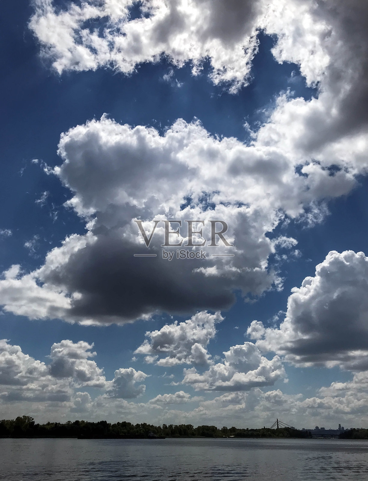 夏日的天空有云照片摄影图片