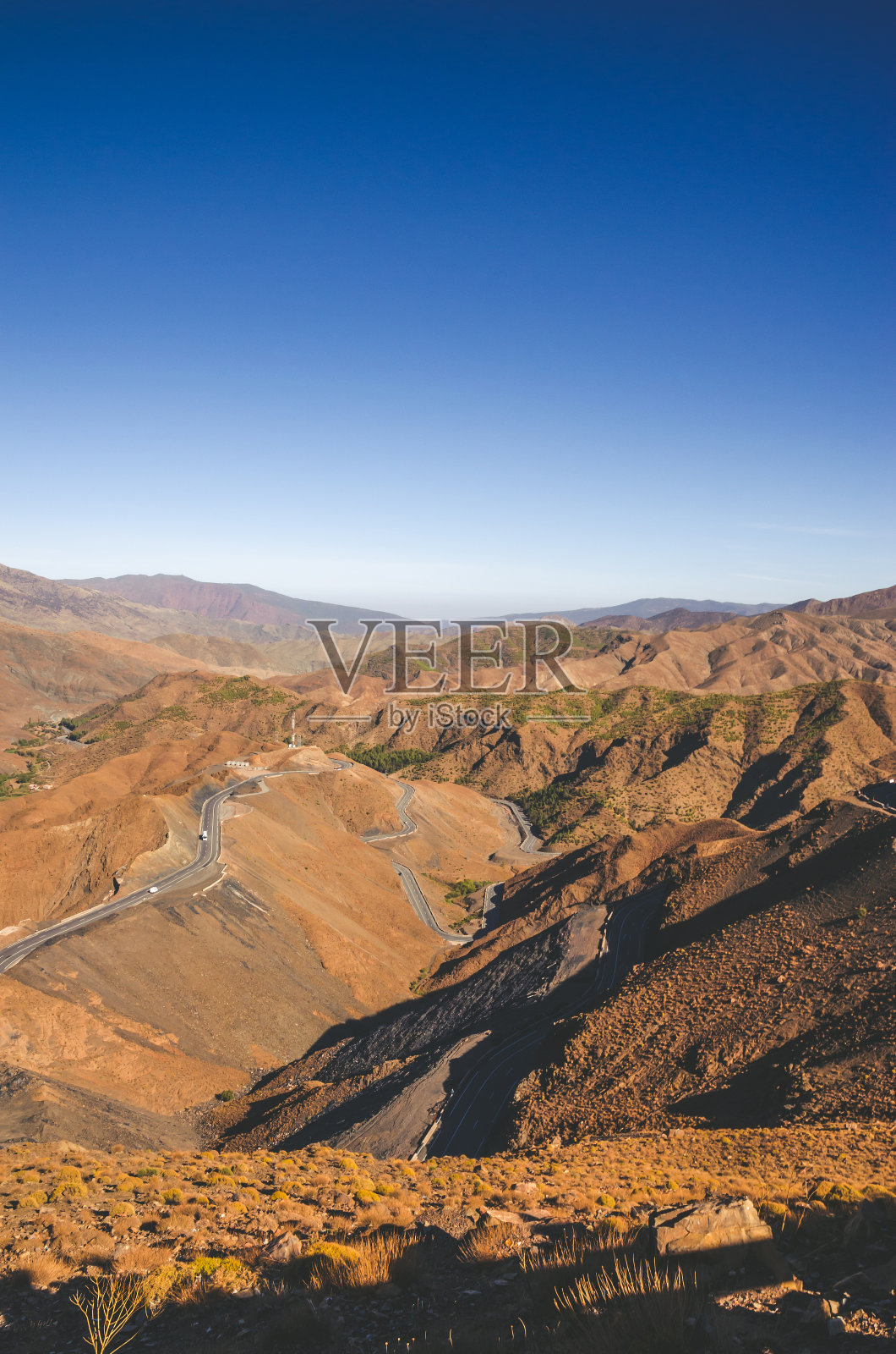 摩洛哥阿特拉斯山脉沙漠公路照片摄影图片