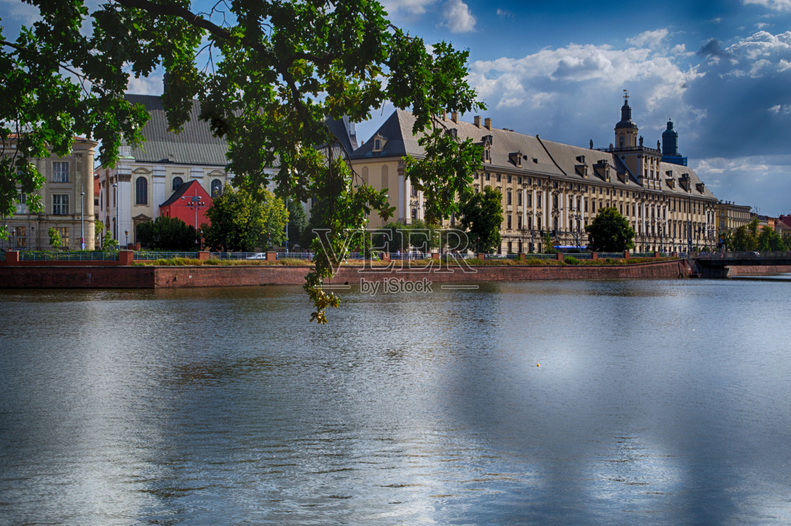 波兰弗罗茨瓦夫市的历史建筑照片摄影图片