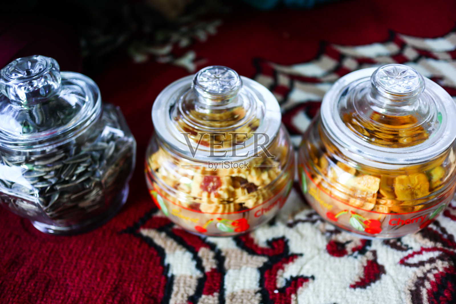 开斋节期间的各种小吃照片摄影图片