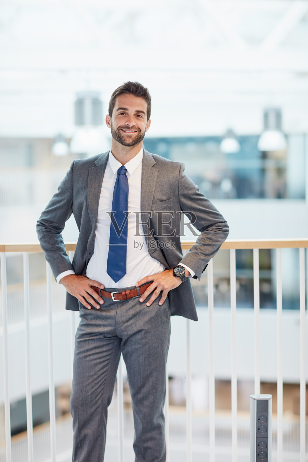 没有什么能阻止我到达顶峰照片摄影图片