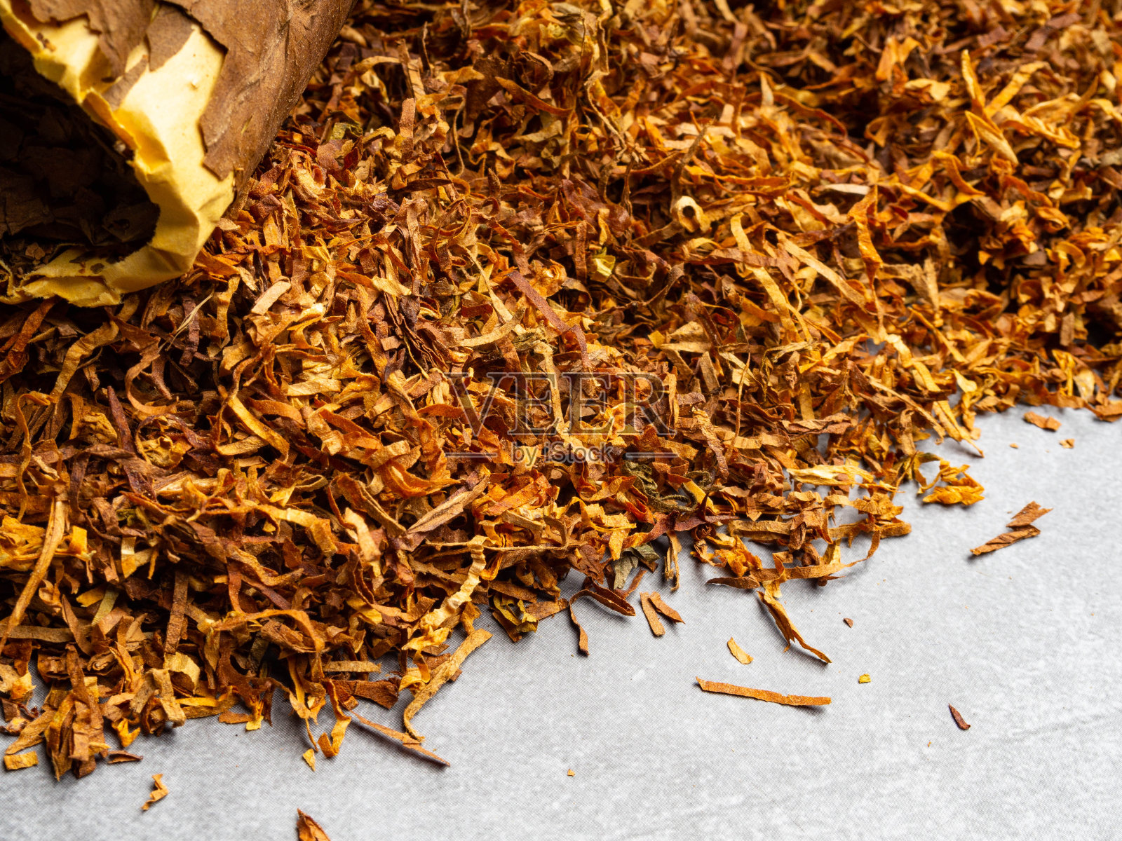 烟草堆和豪华雪茄背景照片摄影图片