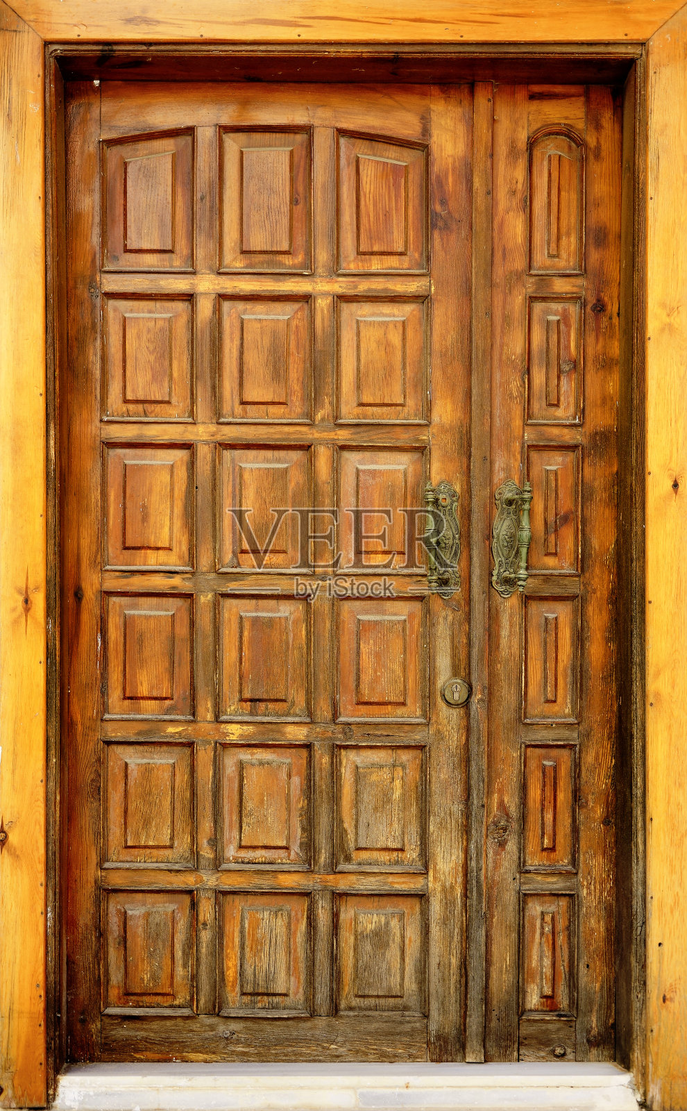 封闭的复古风格的老房子门地中海建筑风格照片摄影图片