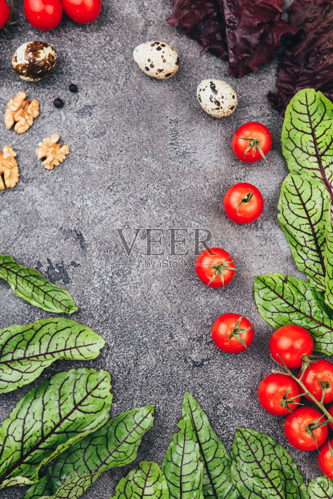 美丽的排毒菜单布局。设计或食谱的空间。前视图。照片摄影图片