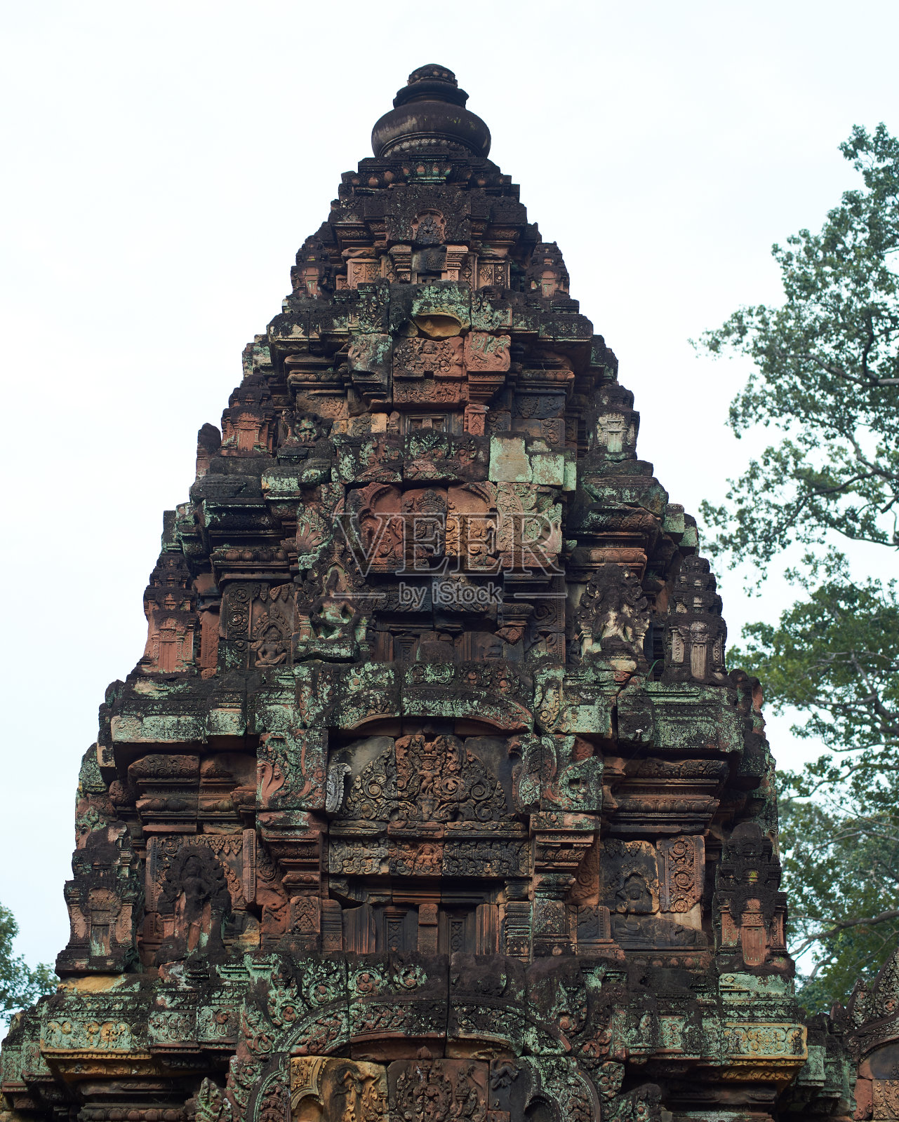 柬埔寨吴哥建筑群的Banteay srei照片摄影图片