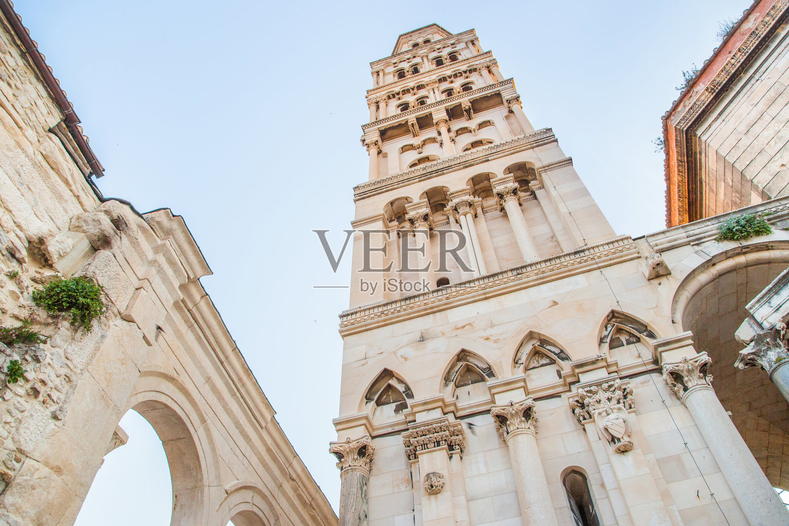 克罗地亚斯普利特大教堂的钟楼照片摄影图片