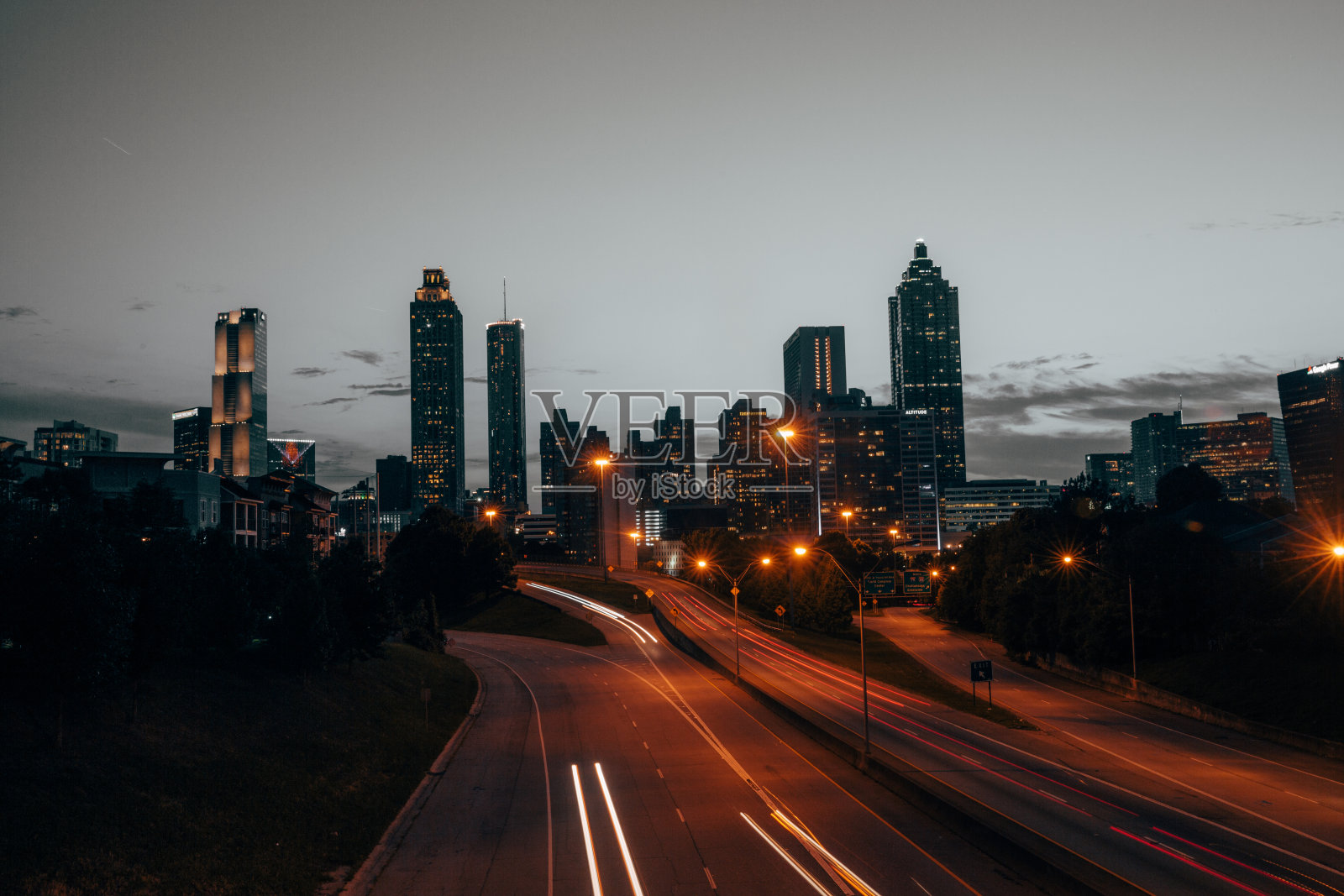 日落时分的亚特兰大天际线照片摄影图片