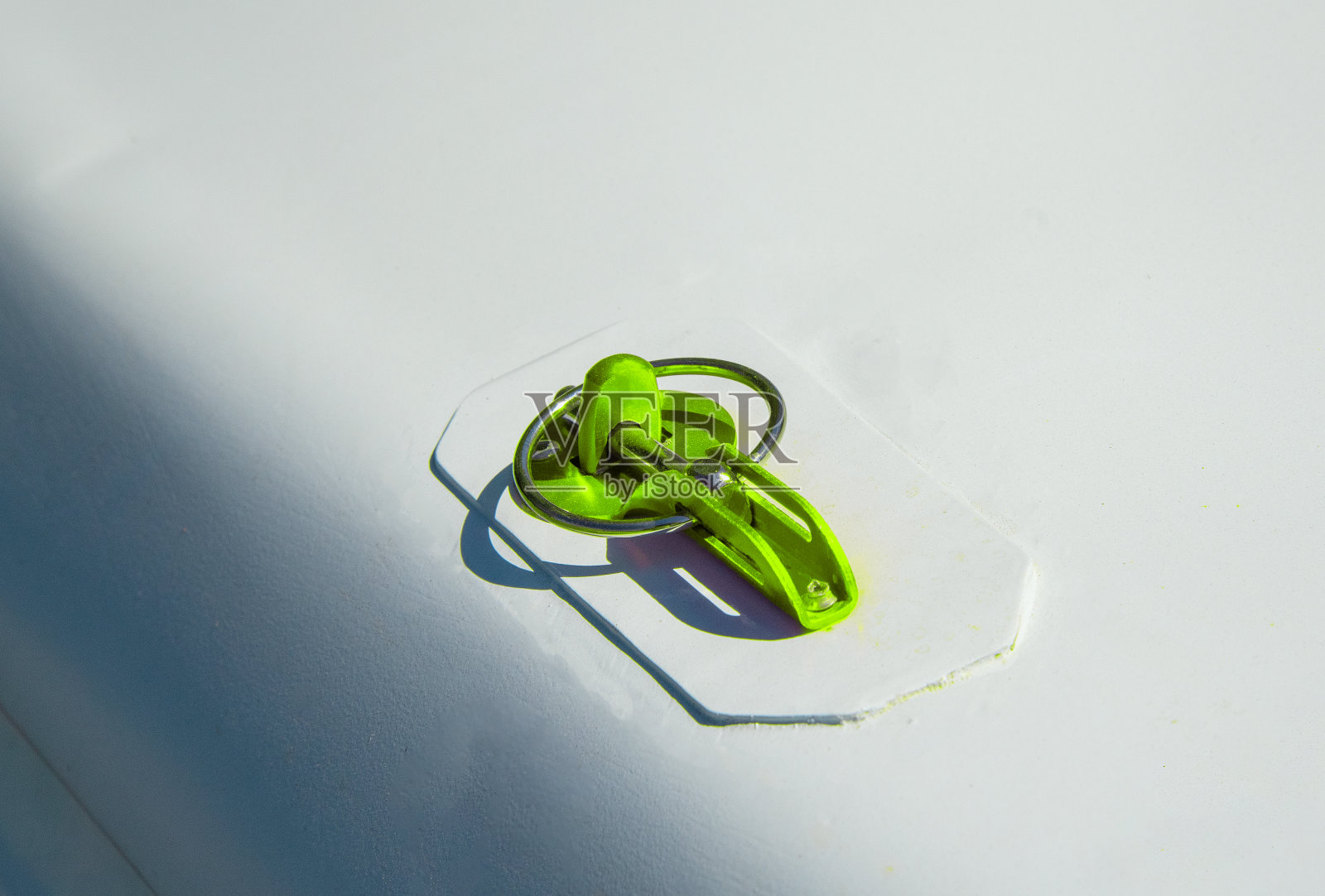 汽车运动锁引擎盖安全比赛的不同颜色照片摄影图片