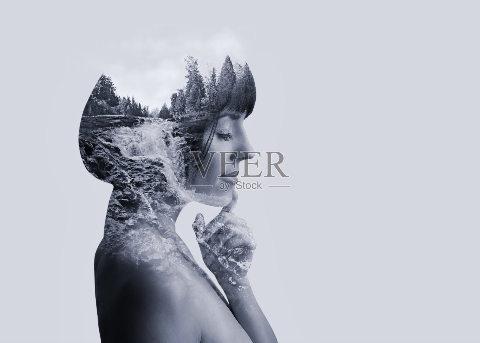 年轻女子与自然的多重接触照片摄影图片