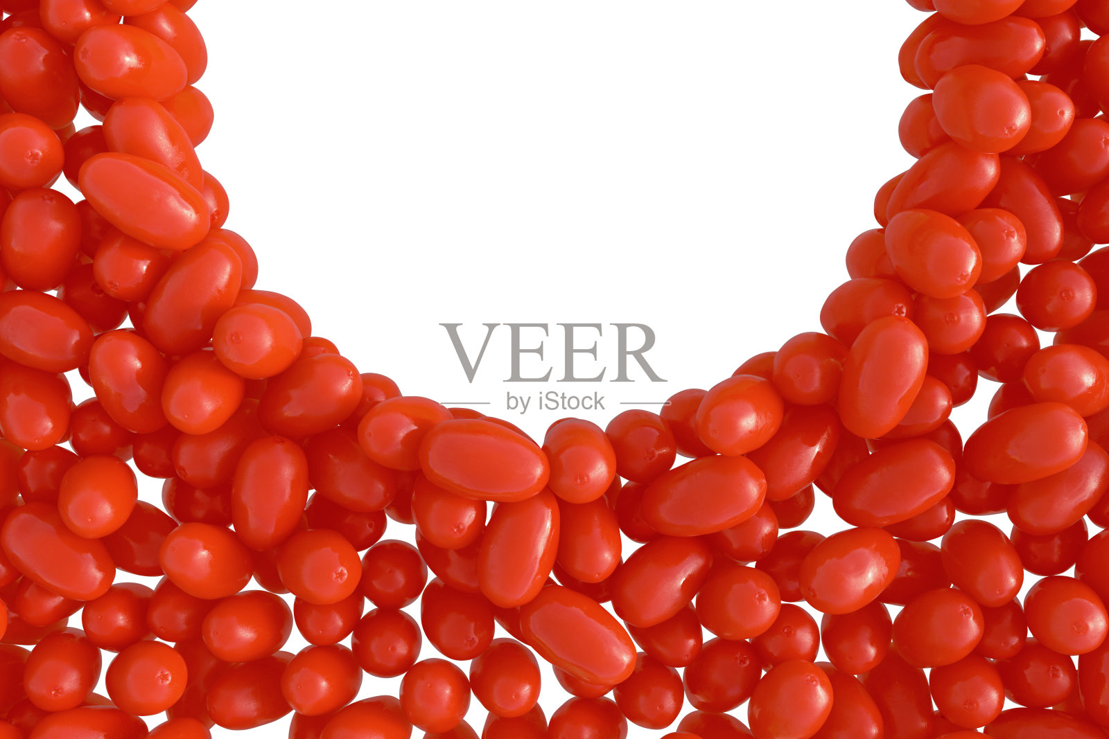 白色背景上分离出新鲜的红枸杞或枸杞照片摄影图片