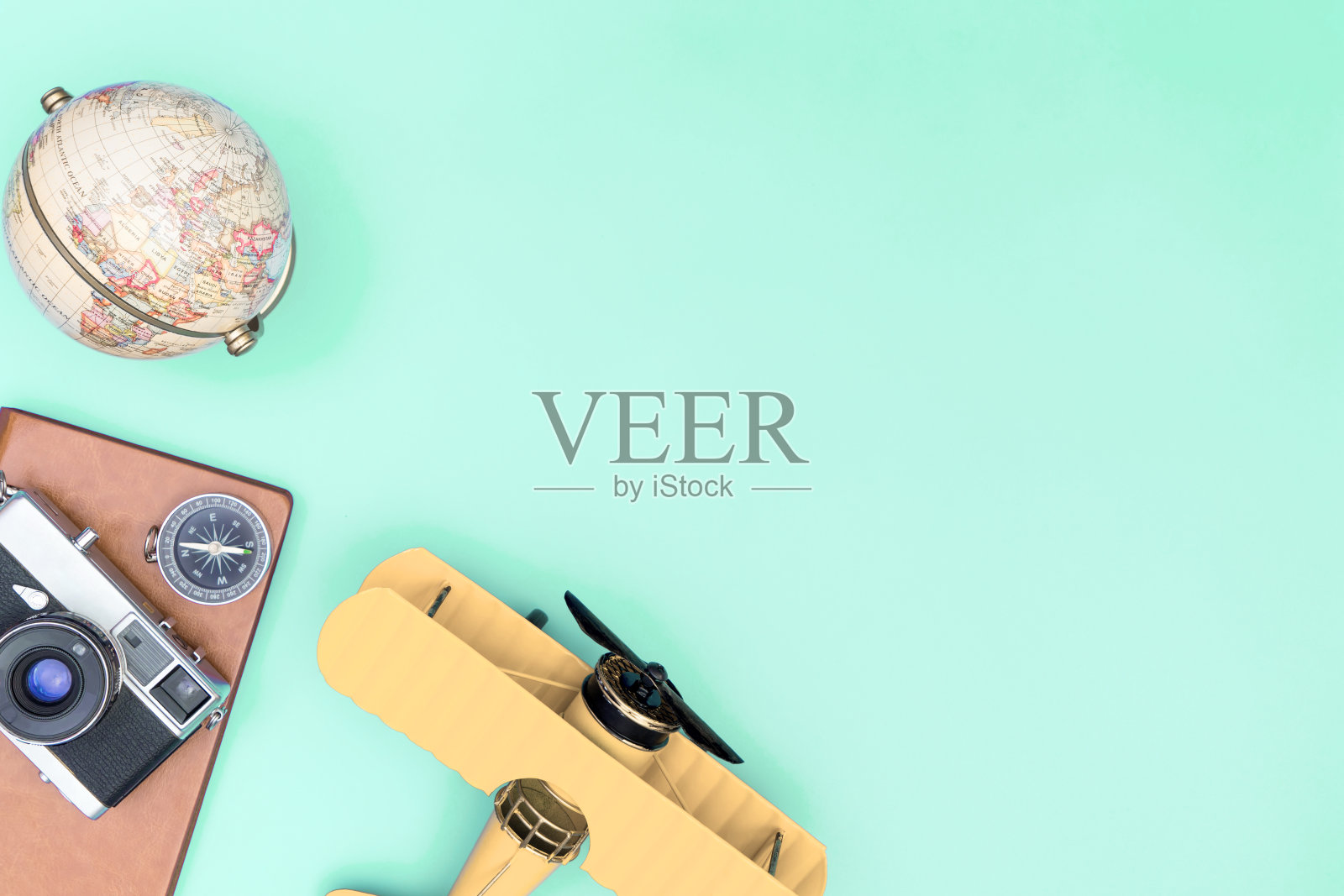 复古旅行设备对象上蓝绿色蓝绿色复制空间照片摄影图片