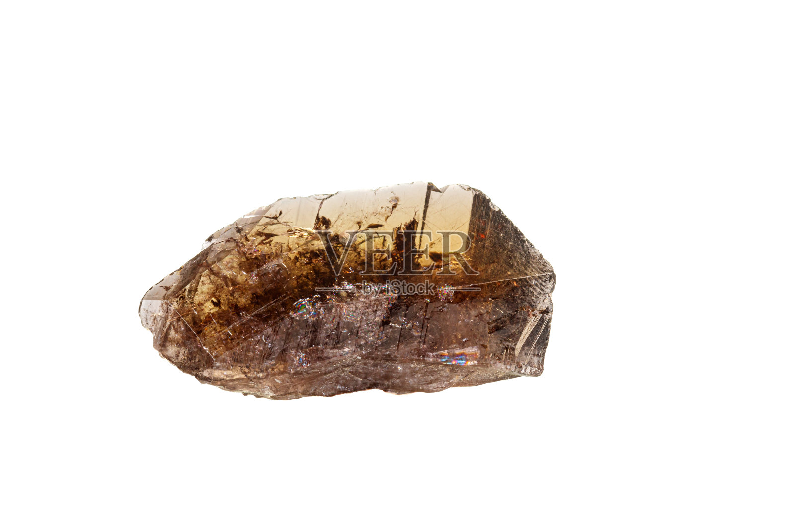 在白色背景上的宏石轴石矿物照片摄影图片