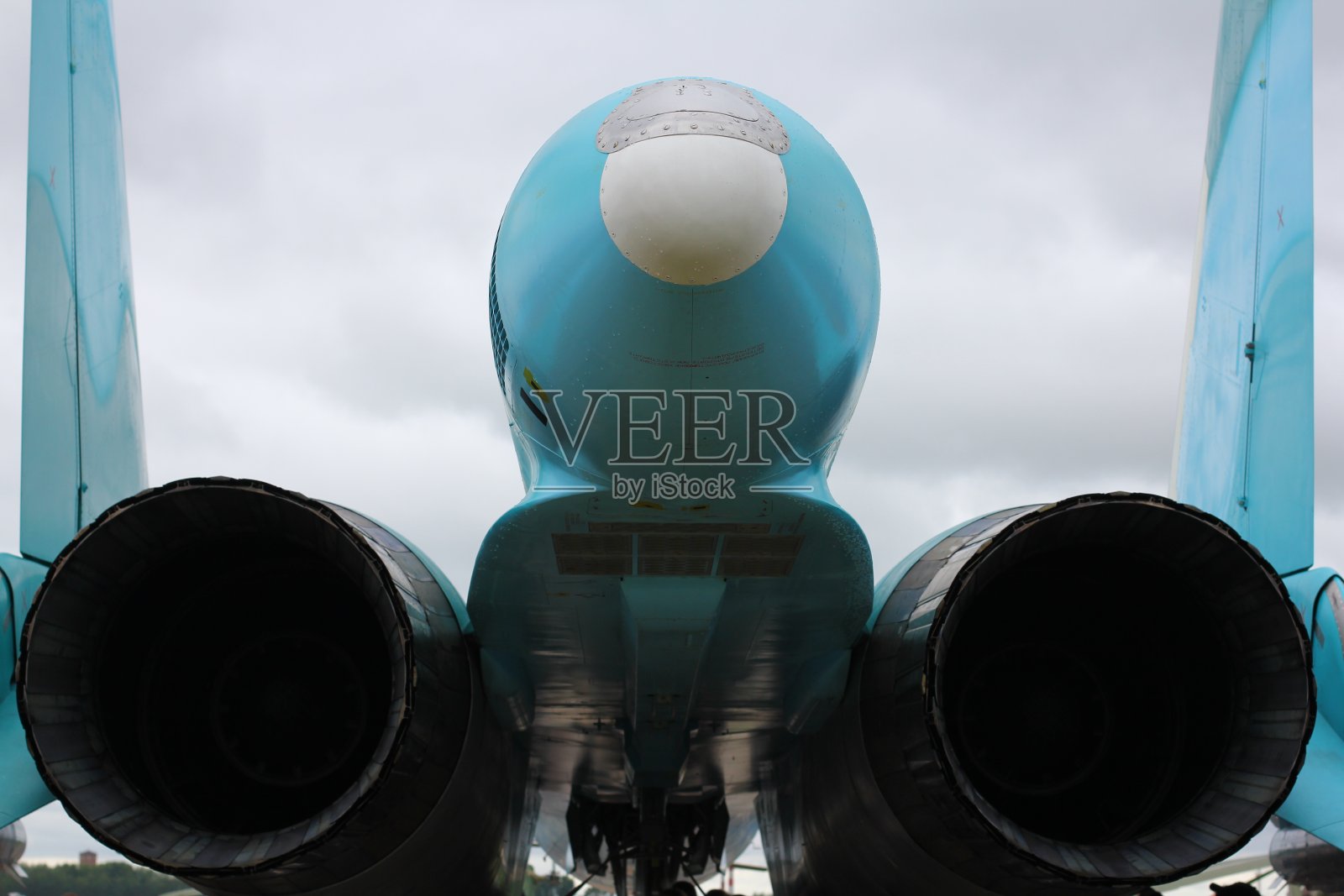 攻击战斗机Su-34的特写。照片摄影图片