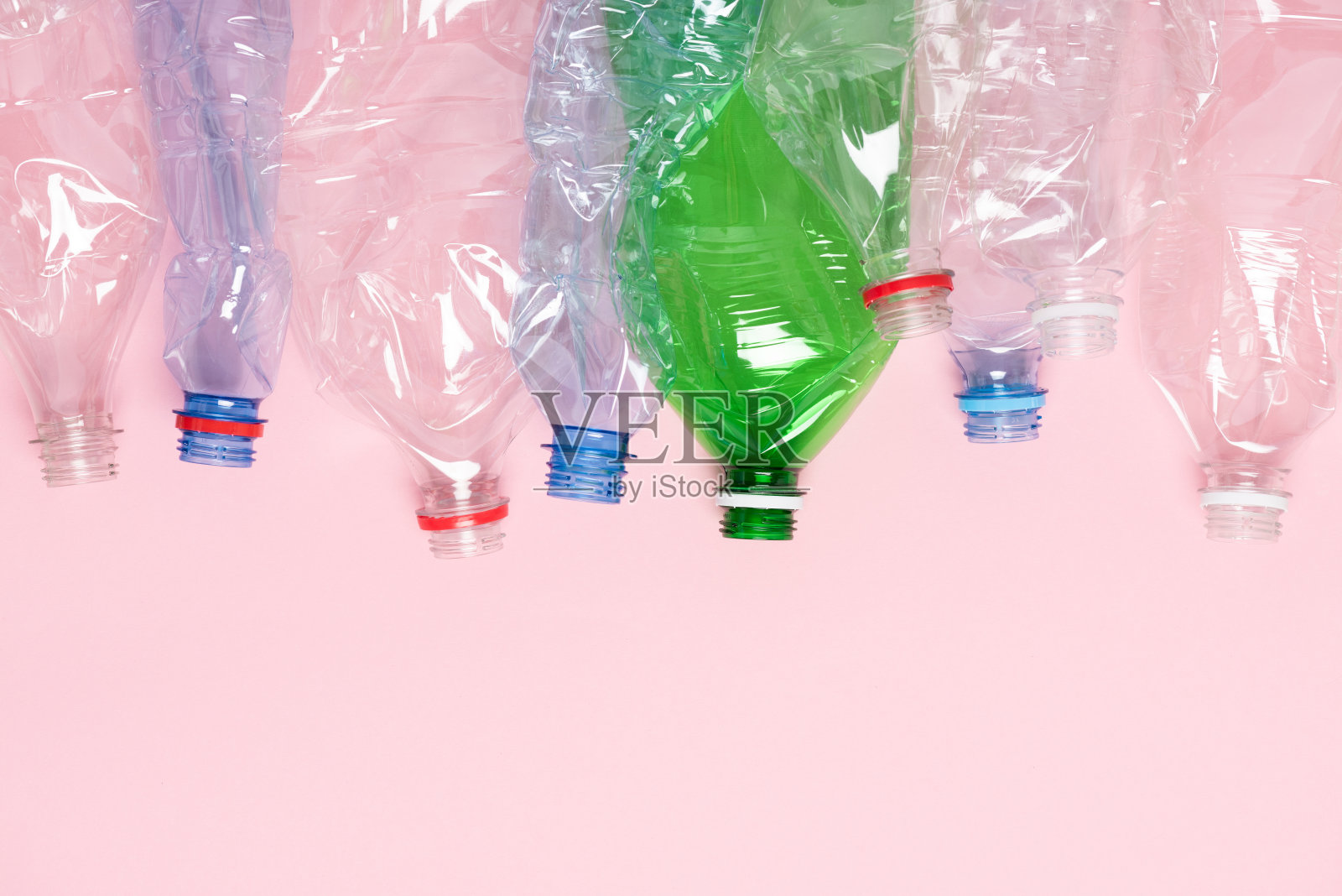 塑料瓶回收俯视图与复制空间照片摄影图片