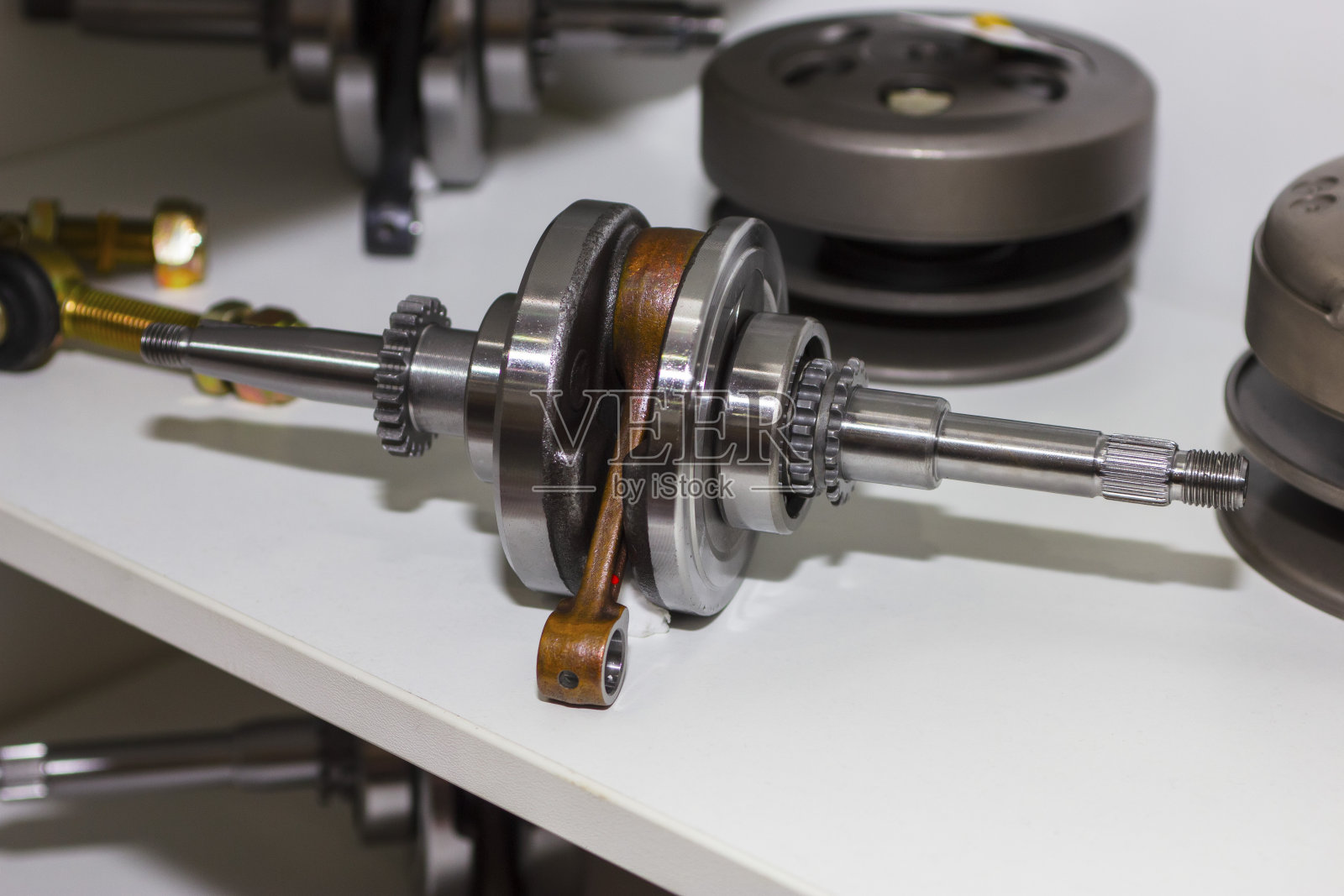 带活塞的单缸发动机曲轴照片摄影图片