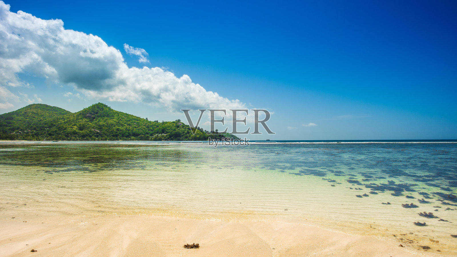 美丽的热带沙滩景观，塞舌尔照片摄影图片