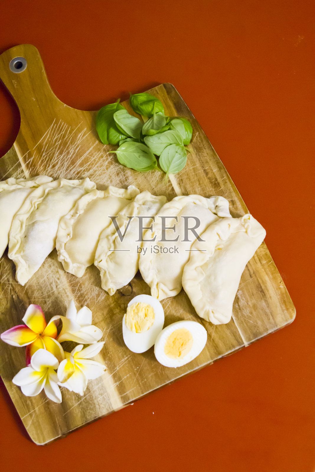 馅饼桌餐前小吃照片摄影图片