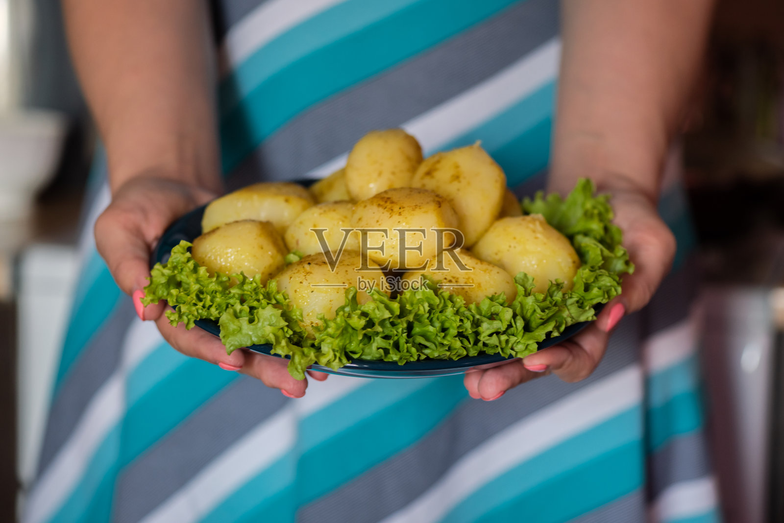 土豆。照片摄影图片