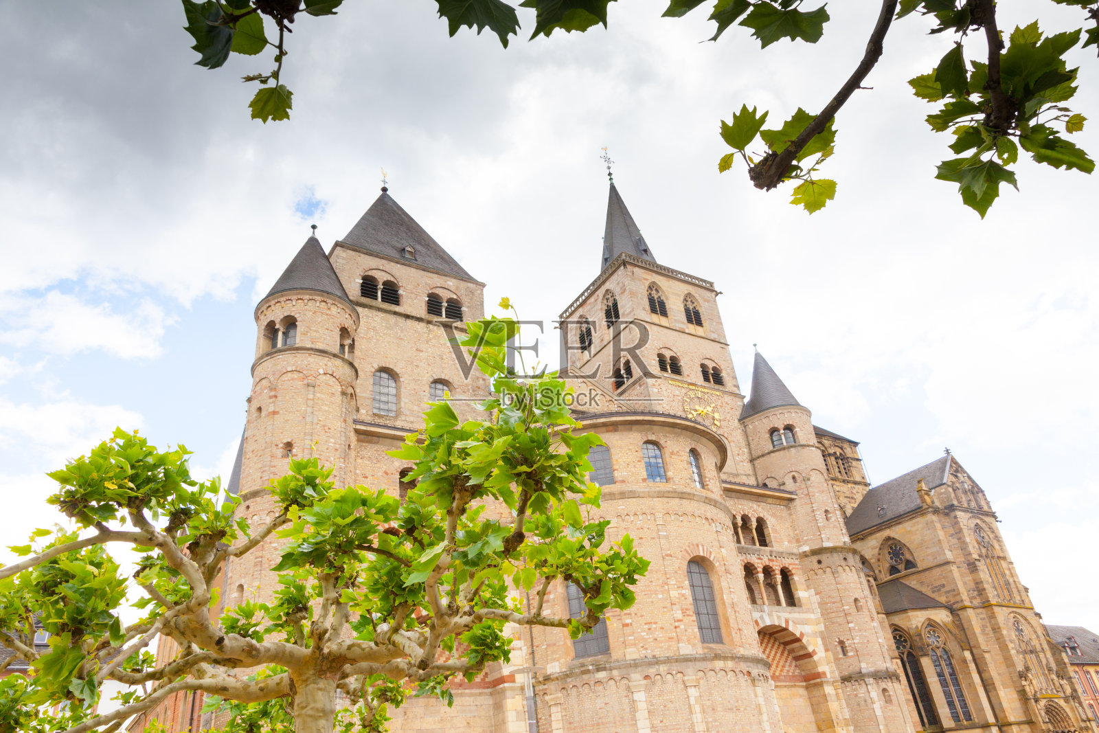 德国特里尔的圣彼得圆顶照片摄影图片