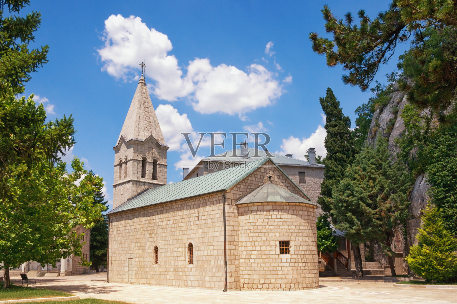 黑山，下奥斯特罗修道院照片摄影图片