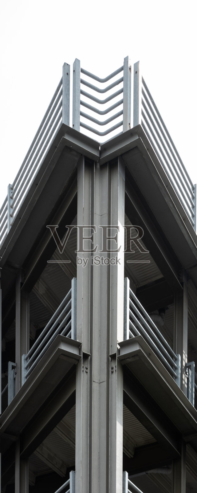 现代高层建筑的斜角，几何抽象印象照片摄影图片