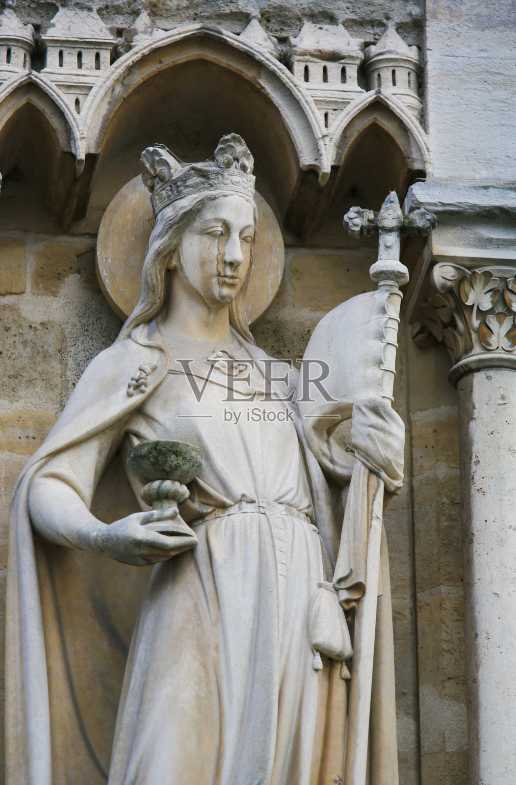 巴黎圣母院的雕像照片摄影图片