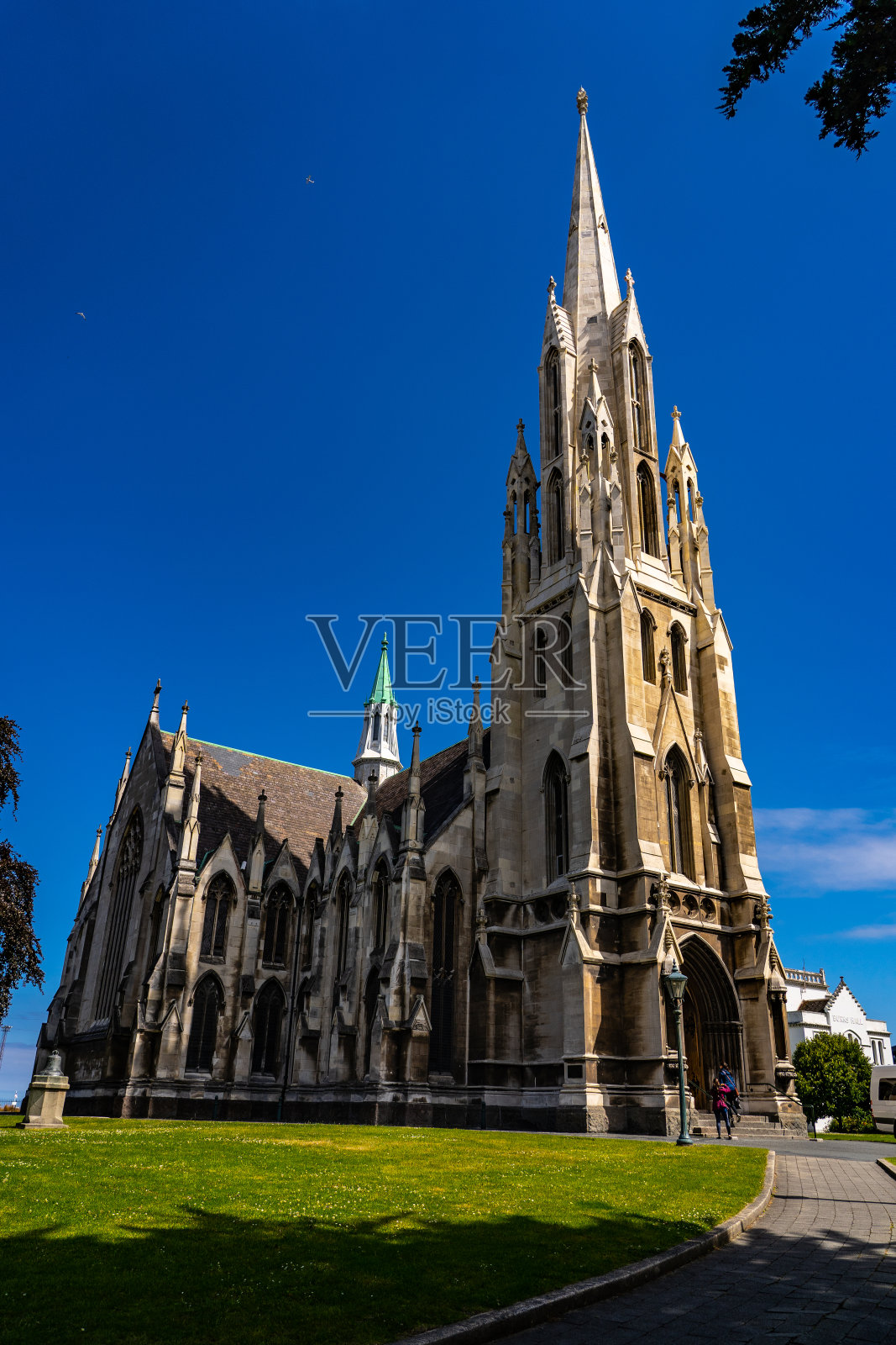 新西兰达尼丁奥塔哥第一教堂，圣约瑟夫大教堂，蓝天背景照片摄影图片