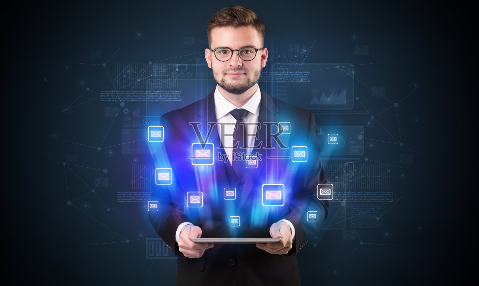 邮寄概念与商人和平板电脑照片摄影图片