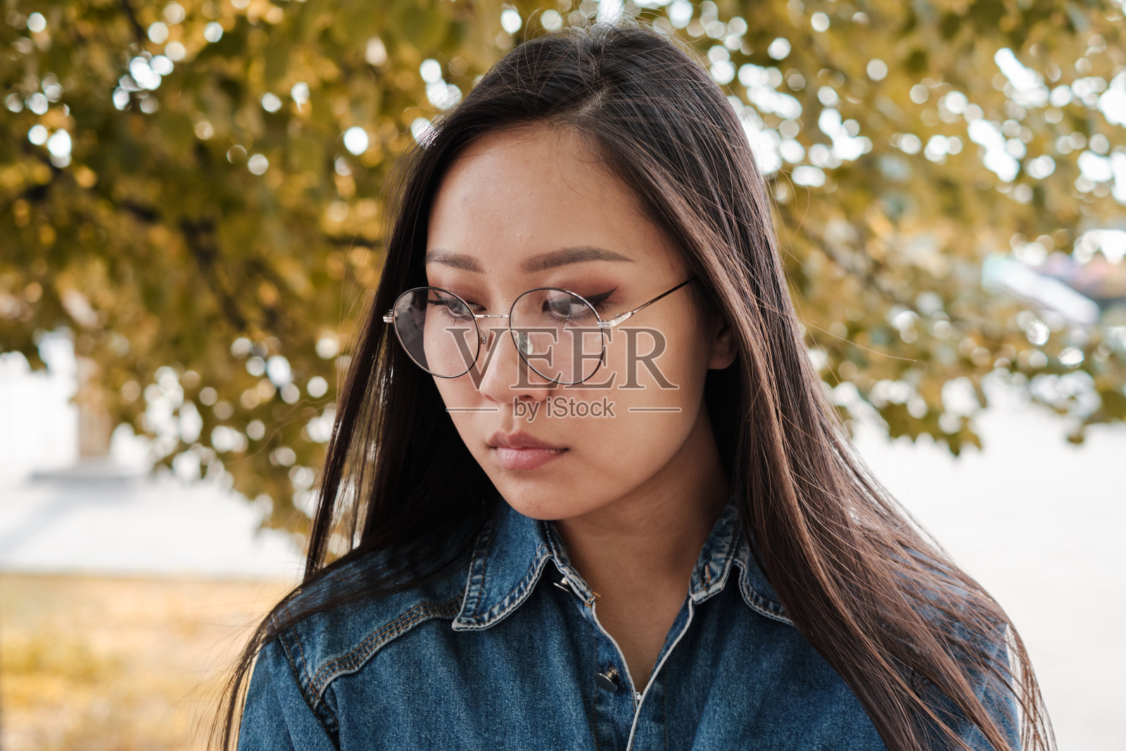 韩国女孩街头美女肖像照片摄影图片