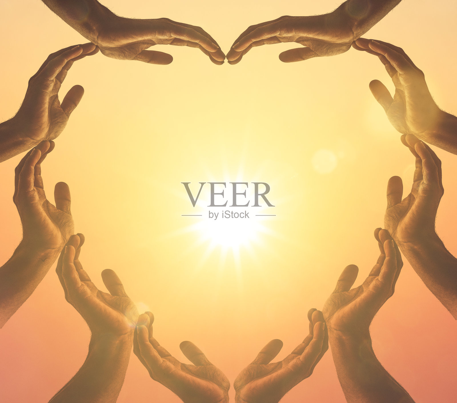 心形的人手照片摄影图片