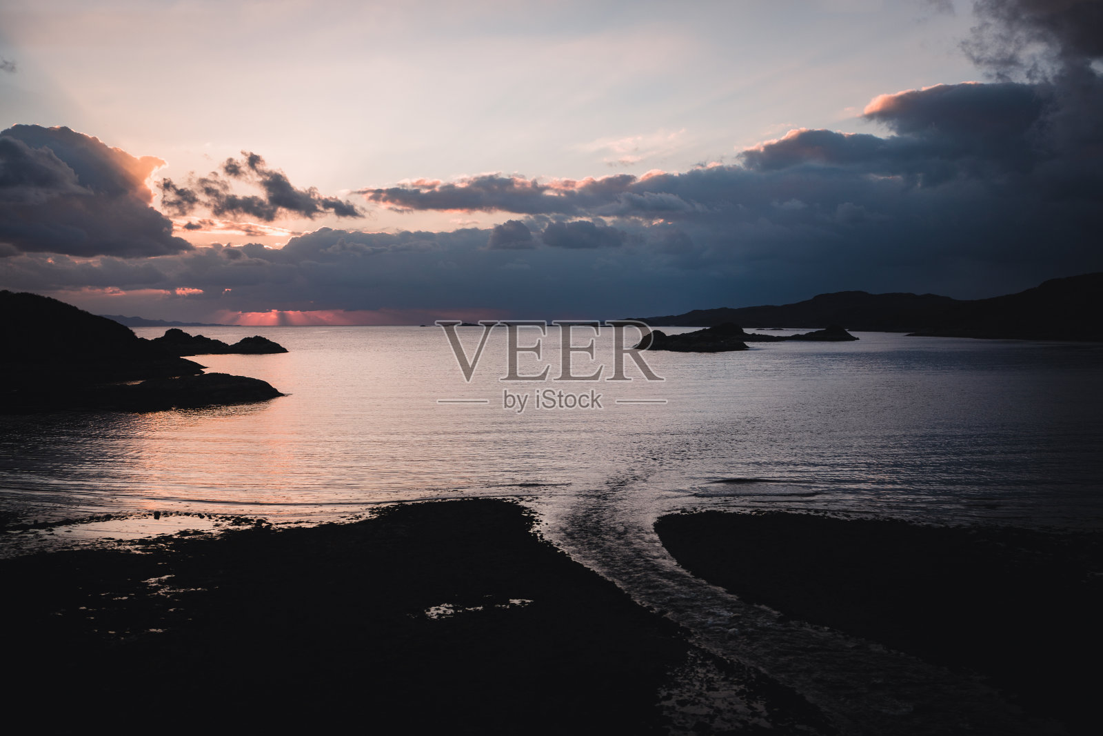 望向小岛，马莱格照片摄影图片