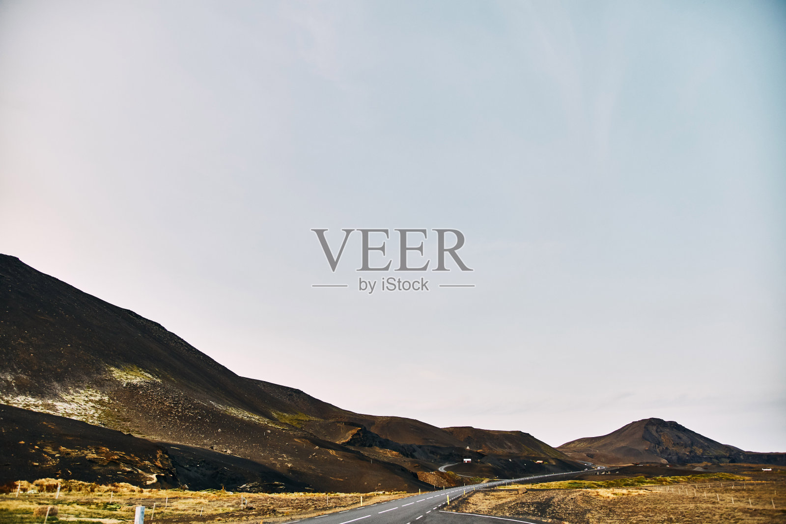 美丽的道路在冰岛的不可思议的风景照片摄影图片