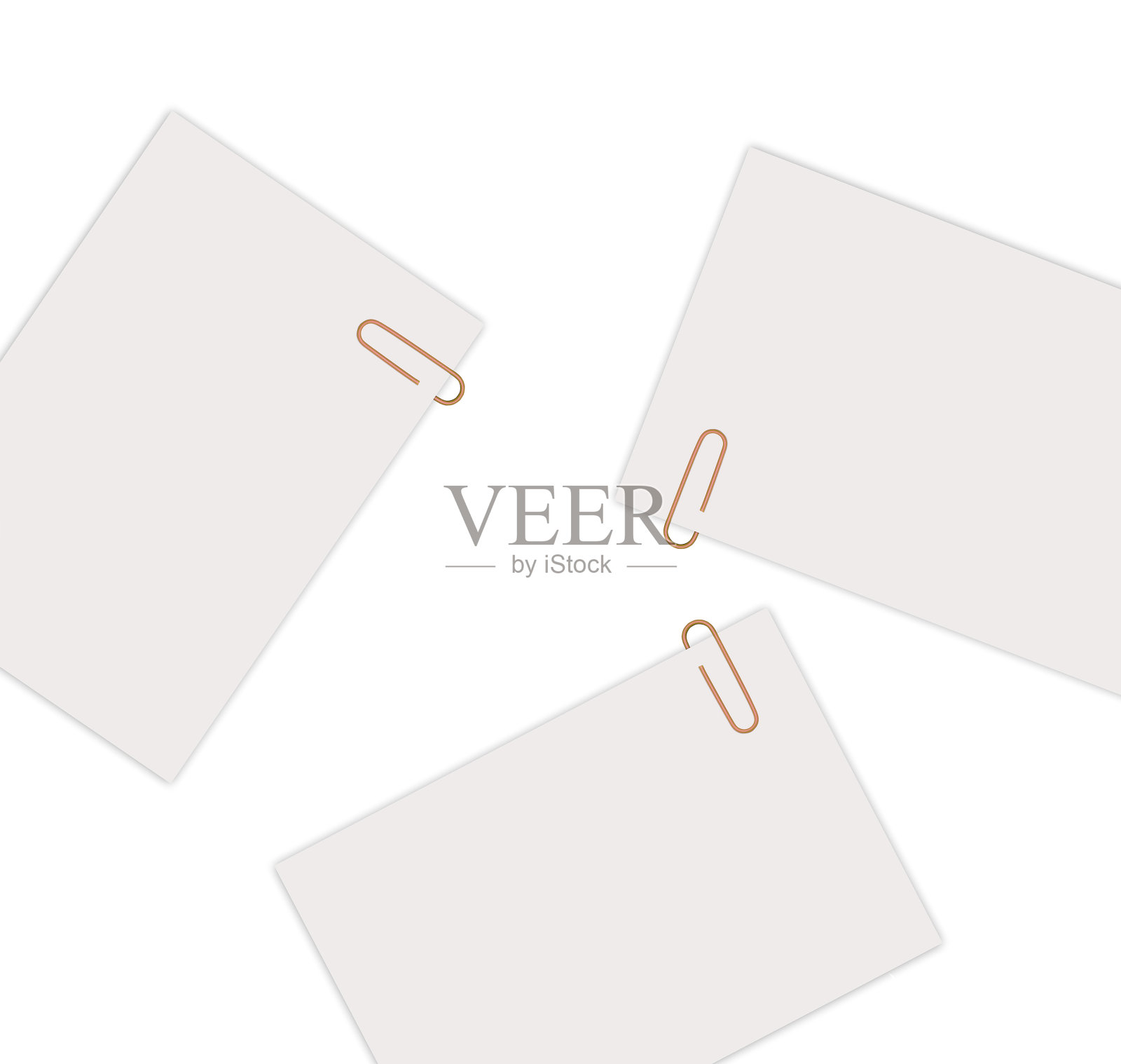 空纸与回形针隔离照片摄影图片