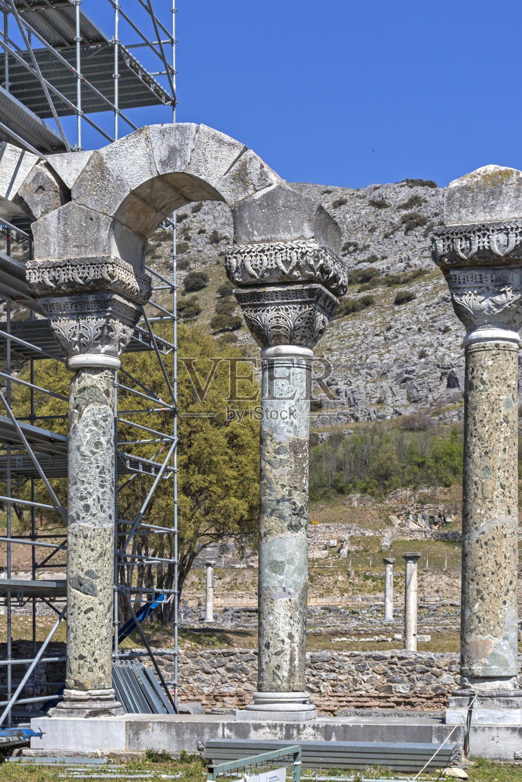 希腊古腓立比考古区的长方形教堂照片摄影图片